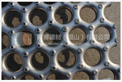 起鼓多孔防滑板